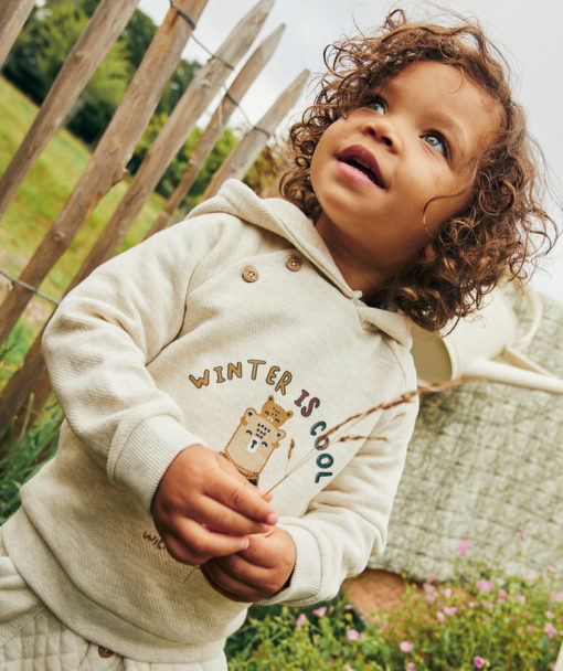 TAPE A LOEIL BABY BOYS' CREAM HOODIE WITH A BEAR DESIGN - Image 2